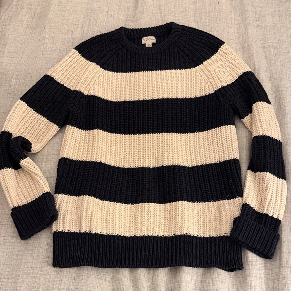 J. Crew Heritage Cotton Shaker-Stitch Navy and Cream Crewneck Sweater, XS